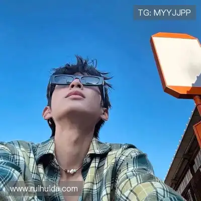 焦轲益